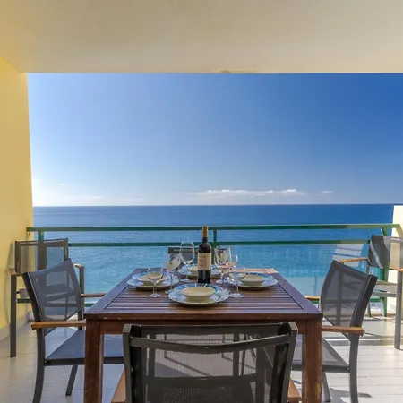 Atlantic Gardens La Ocean Apartment