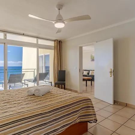 Atlantic Gardens La Ocean Apartment
